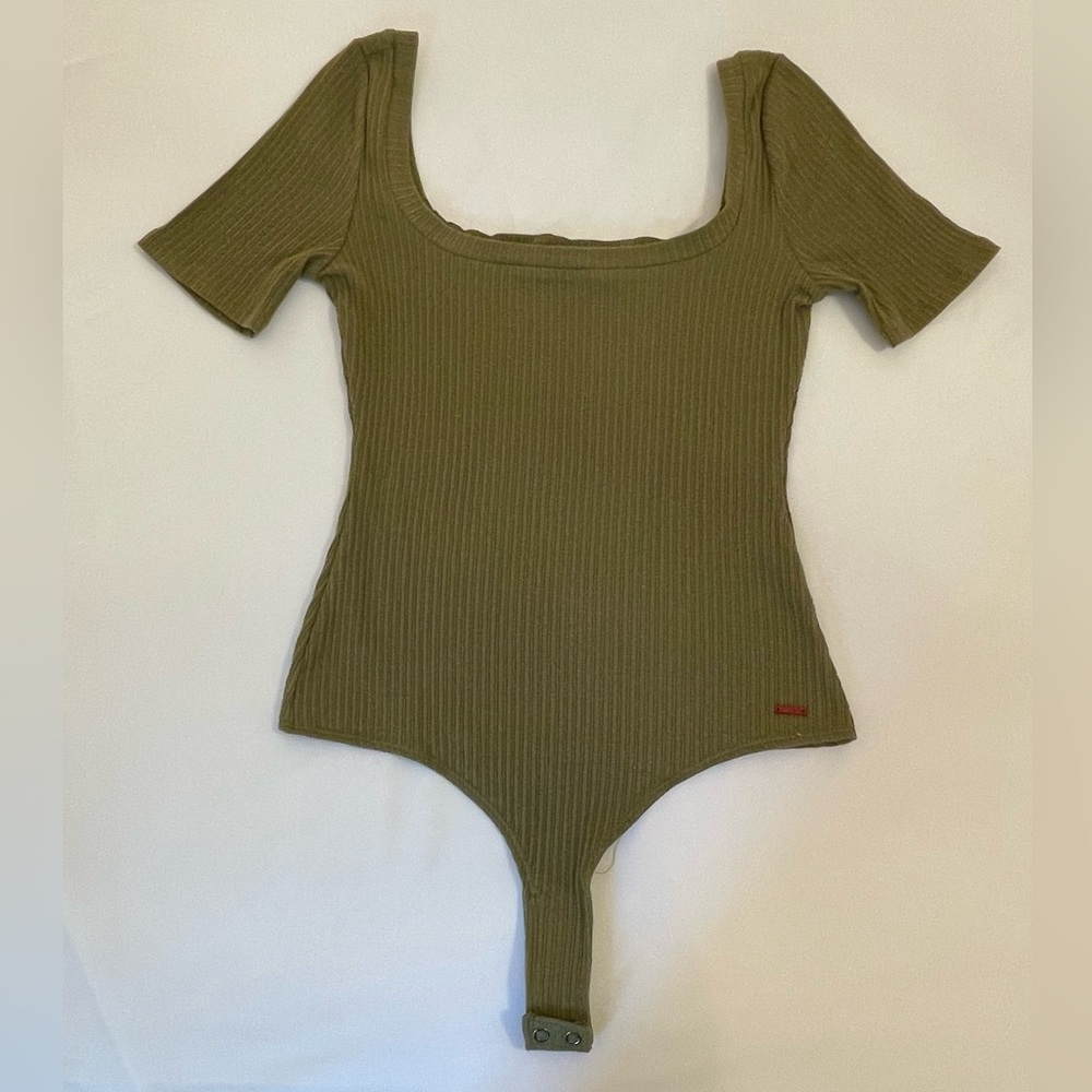 n:philanthropy Women's Green Scoop Neck Bodysuit